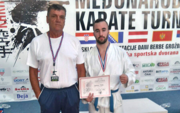 Klikni za veliku sliku Klikni za veliku sliku